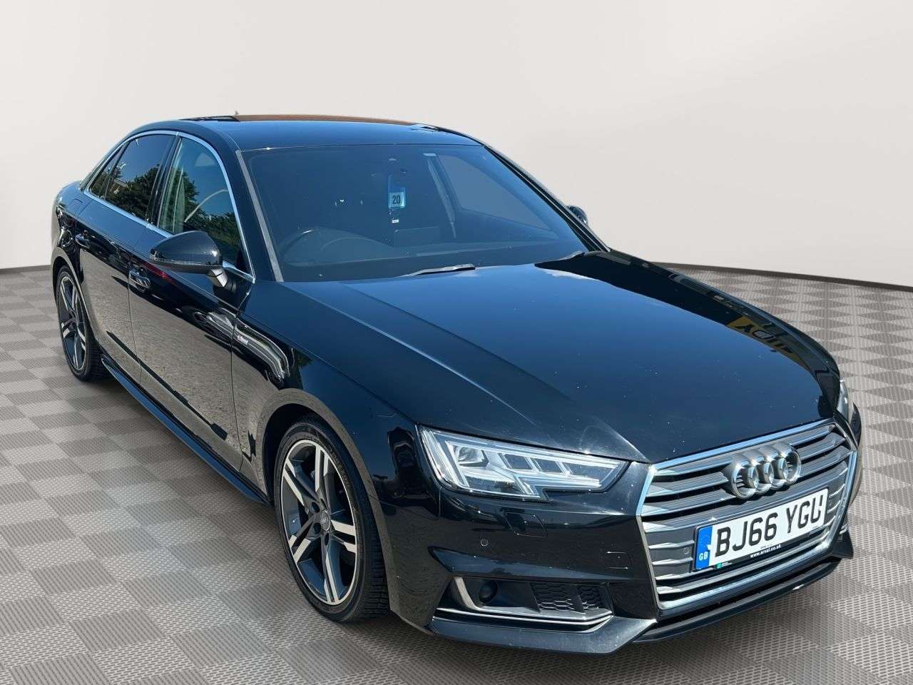 A 2016 AUDI A4 3.0 TDI V6 S line Saloon 4dr Diesel S Tronic Euro 6 (s/s) (218 ps) A 2016 AUDI A4 3.0 TDI V6 S line Saloon 4dr Diesel S Tronic Euro 6 (s/s) (218 ps)