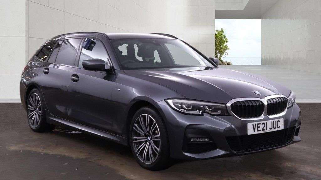 A 2021 BMW 3 SERIES 2.0 330e 12kWh M Sport Touring 5dr Petrol Plug-in Hybrid Auto Euro 6 (s/s) A 2021 BMW 3 SERIES 2.0 330e 12kWh M Sport Touring 5dr Petrol Plug-in Hybrid Auto Euro 6 (s/s)