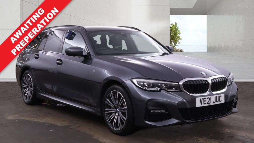 A 2021 BMW 3 SERIES 2.0 330e 12kWh M Sport Touring 5dr Petrol Plug-in Hybrid Auto Euro 6 (s/s) A 2021 BMW 3 SERIES 2.0 330e 12kWh M Sport Touring 5dr Petrol Plug-in Hybrid Auto Euro 6 (s/s)