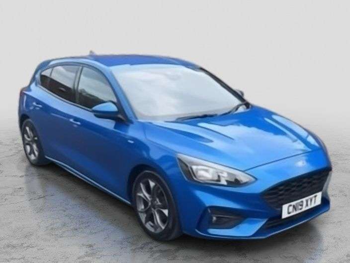 A 2019 FORD FOCUS 1.0T EcoBoost ST-Line Hatchback 5dr Petrol Manual Euro 6 (s/s) (125 ps) 2 K A 2019 FORD FOCUS 1.0T EcoBoost ST-Line Hatchback 5dr Petrol Manual Euro 6 (s/s) (125 ps) 2 K
