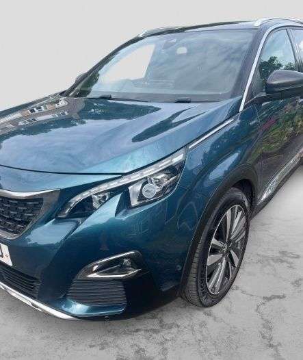 A 2019 PEUGEOT 5008 1.5 BlueHDi GT Line Premium SUV 5dr Diesel EAT Euro 6 (s/s) (130 ps) SERVIC A 2019 PEUGEOT 5008 1.5 BlueHDi GT Line Premium SUV 5dr Diesel EAT Euro 6 (s/s) (130 ps) SERVIC