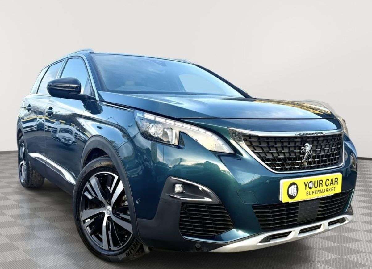 A 2019 PEUGEOT 5008 1.5 BlueHDi GT Line Premium SUV 5dr Diesel EAT Euro 6 (s/s) (130 ps) SERVIC A 2019 PEUGEOT 5008 1.5 BlueHDi GT Line Premium SUV 5dr Diesel EAT Euro 6 (s/s) (130 ps) SERVIC
