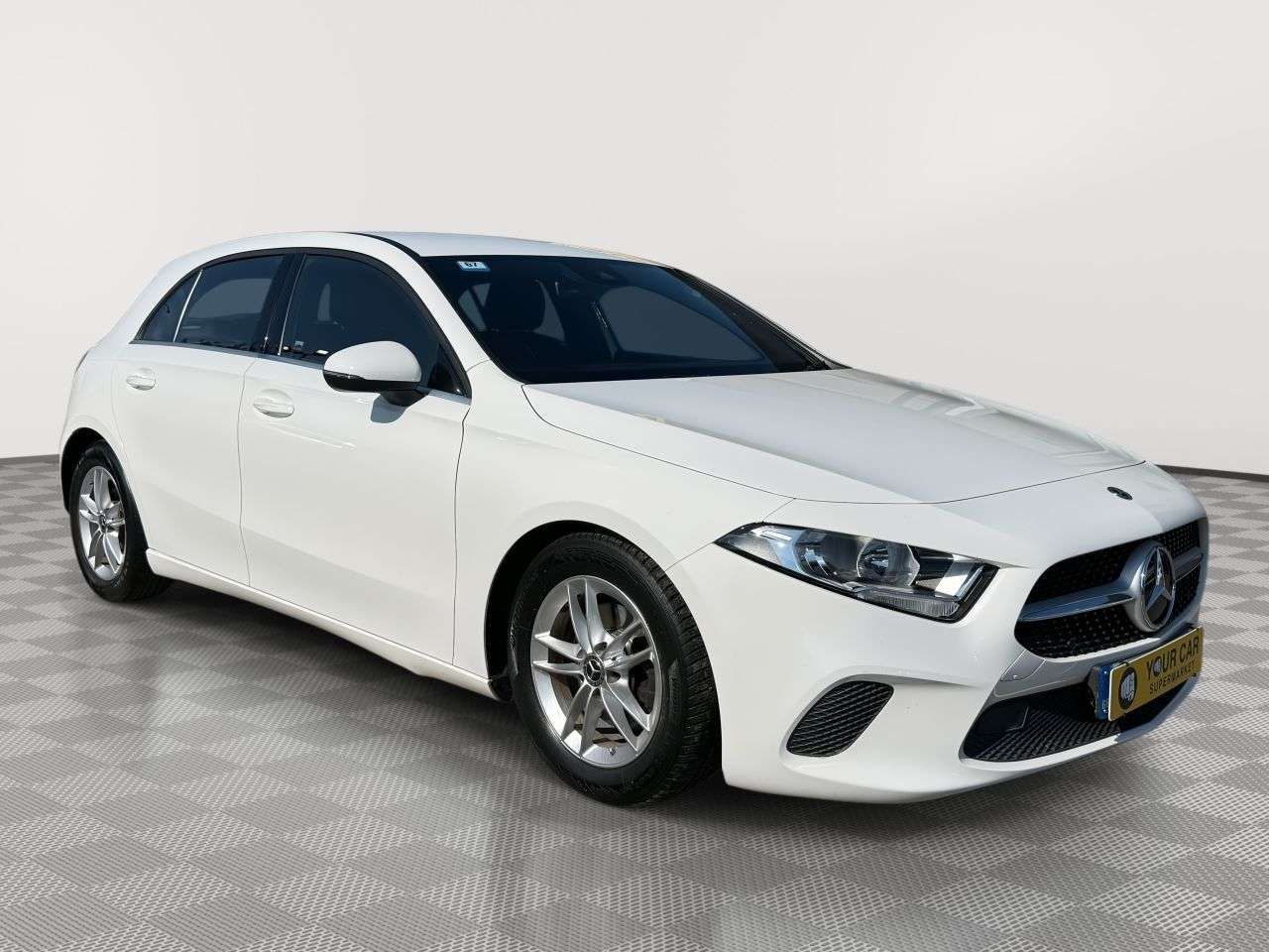 A 2019 MERCEDES-BENZ A CLASS 1.3 A180 SE Hatchback 5dr Petrol Manual Euro 6 (s/s) (136 ps) A 2019 MERCEDES-BENZ A CLASS 1.3 A180 SE Hatchback 5dr Petrol Manual Euro 6 (s/s) (136 ps)