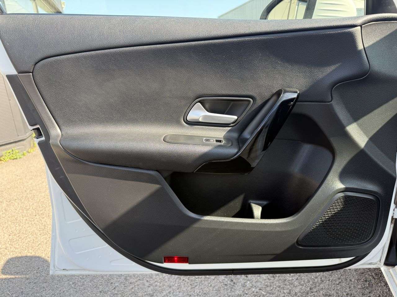 2019 MERCEDES-BENZ A CLASS 2019 MERCEDES-BENZ A CLASS