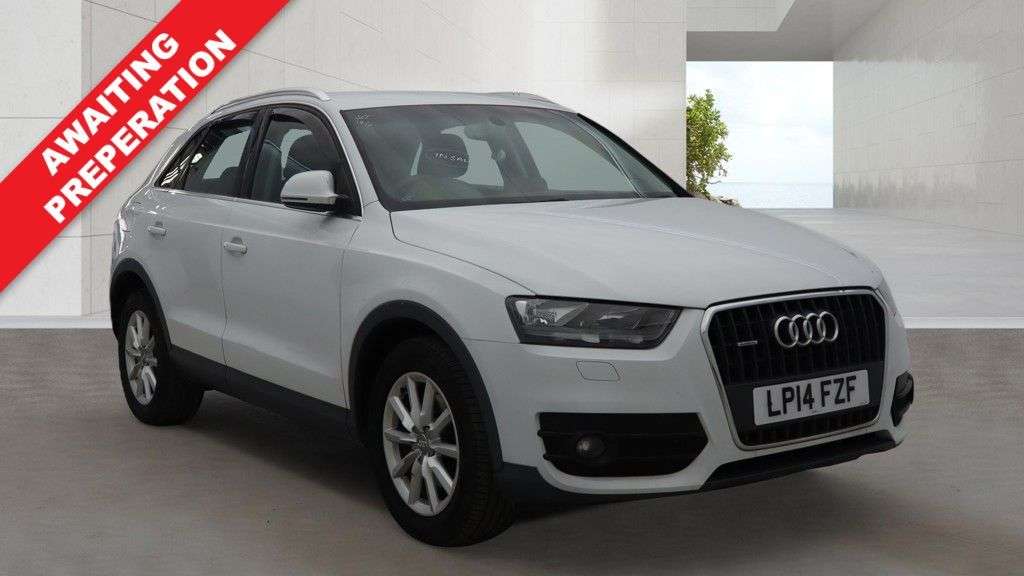 A 2014 AUDI Q3 2.0 TDI SE SUV 5dr Diesel S Tronic quattro Euro 5 (s/s) (177 ps) 2 KEYS / S A 2014 AUDI Q3 2.0 TDI SE SUV 5dr Diesel S Tronic quattro Euro 5 (s/s) (177 ps) 2 KEYS / S
