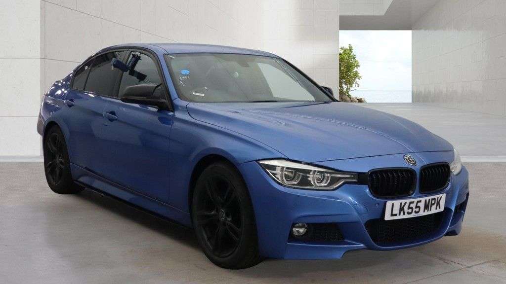 A 2016 BMW 3 SERIES 2.0 330e 7.6kWh M Sport Saloon 4dr Petrol Plug-in Hybrid Auto Euro 6 (s/s) A 2016 BMW 3 SERIES 2.0 330e 7.6kWh M Sport Saloon 4dr Petrol Plug-in Hybrid Auto Euro 6 (s/s)