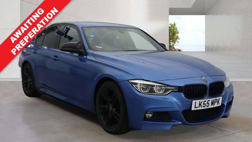 A 2016 BMW 3 SERIES 2.0 330e 7.6kWh M Sport Saloon 4dr Petrol Plug-in Hybrid Auto Euro 6 (s/s) A 2016 BMW 3 SERIES 2.0 330e 7.6kWh M Sport Saloon 4dr Petrol Plug-in Hybrid Auto Euro 6 (s/s)