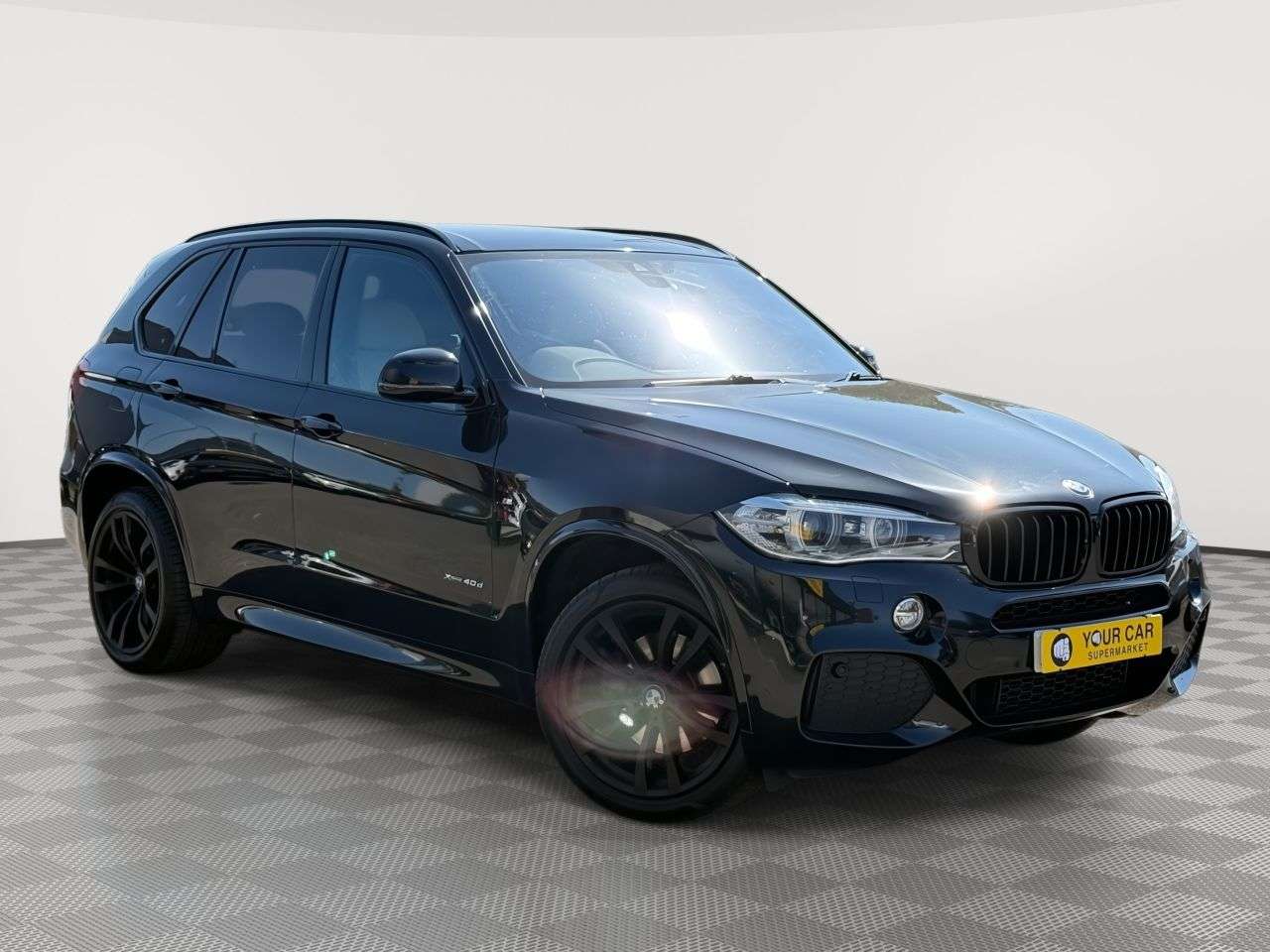 A 2015 BMW X5 3.0 40d M Sport SUV 5dr Diesel Auto xDrive Euro 6 (s/s) (313 ps) 2 KEYS / F A 2015 BMW X5 3.0 40d M Sport SUV 5dr Diesel Auto xDrive Euro 6 (s/s) (313 ps) 2 KEYS / F