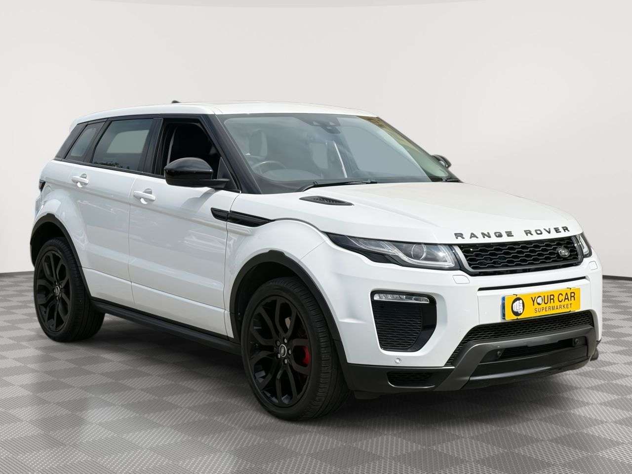 A 2017 LAND ROVER RANGE ROVER EVOQUE 2.0 TD4 HSE Dynamic SUV 5dr Diesel Auto 4WD Euro 6 (s/s) (180 ps) 2 OWNERS A 2017 LAND ROVER RANGE ROVER EVOQUE 2.0 TD4 HSE Dynamic SUV 5dr Diesel Auto 4WD Euro 6 (s/s) (180 ps) 2 OWNERS