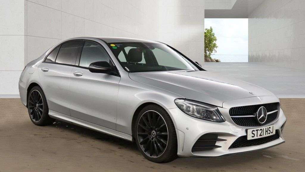 A 2021 MERCEDES-BENZ C CLASS 2.0 C220d AMG Line Night Edition (Premium) Saloon 4dr Diesel G-Tronic+ Euro A 2021 MERCEDES-BENZ C CLASS 2.0 C220d AMG Line Night Edition (Premium) Saloon 4dr Diesel G-Tronic+ Euro