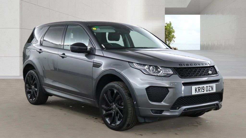 A 2019 LAND ROVER DISCOVERY SPORT 2.0 Si4 HSE Dynamic Lux SUV 5dr Petrol Auto 4WD Euro 6 (s/s) (290 bhp) SERV A 2019 LAND ROVER DISCOVERY SPORT 2.0 Si4 HSE Dynamic Lux SUV 5dr Petrol Auto 4WD Euro 6 (s/s) (290 bhp) SERV