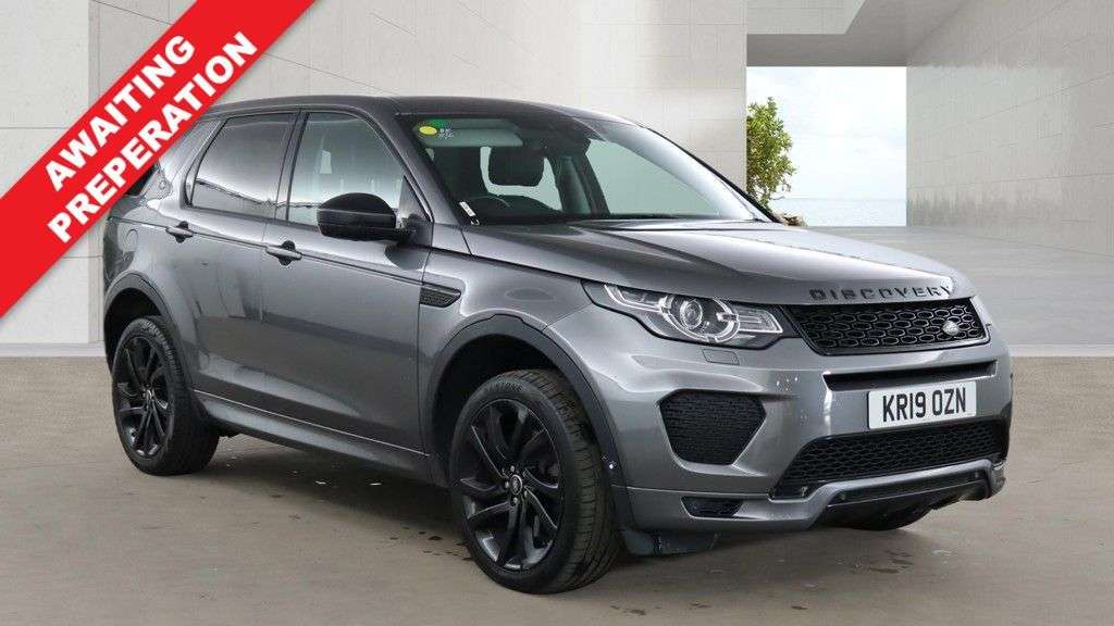 A 2019 LAND ROVER DISCOVERY SPORT 2.0 Si4 HSE Dynamic Lux SUV 5dr Petrol Auto 4WD Euro 6 (s/s) (290 bhp) SERV A 2019 LAND ROVER DISCOVERY SPORT 2.0 Si4 HSE Dynamic Lux SUV 5dr Petrol Auto 4WD Euro 6 (s/s) (290 bhp) SERV