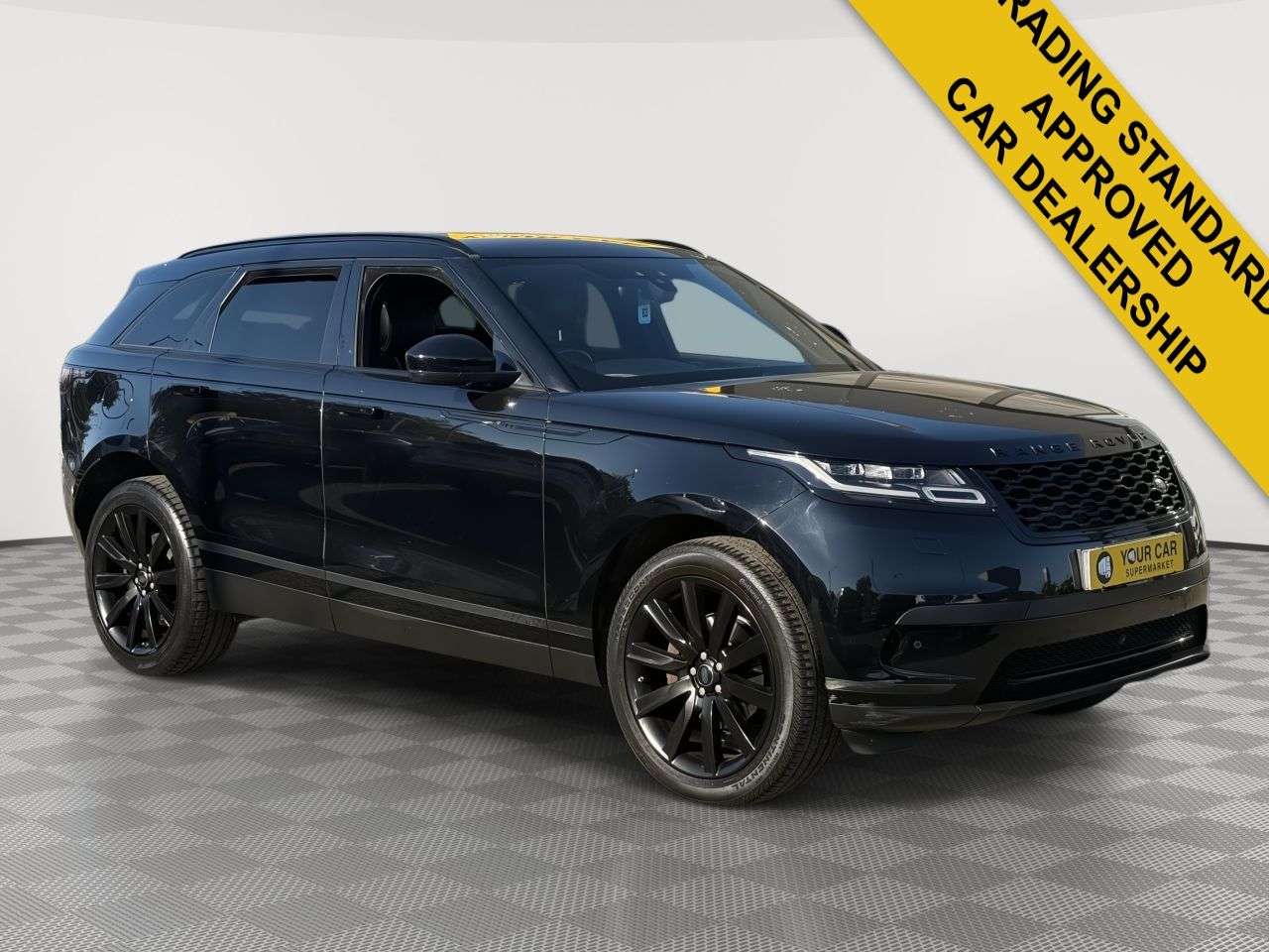 A 2018 LAND ROVER RANGE ROVER VELAR 2.0 D180 S SUV 5dr Diesel Auto 4WD Euro 6 (s/s) (180 ps) FULL LEATHER SEATS A 2018 LAND ROVER RANGE ROVER VELAR 2.0 D180 S SUV 5dr Diesel Auto 4WD Euro 6 (s/s) (180 ps) FULL LEATHER SEATS