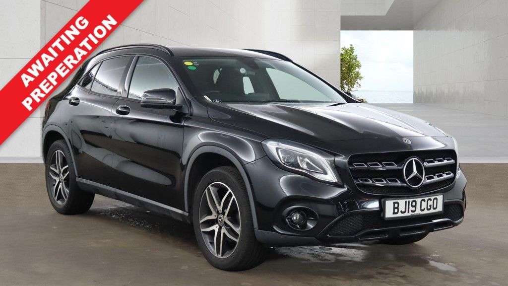 A 2019 MERCEDES-BENZ GLA 1.6 GLA180 Urban Edition SUV 5dr Petrol 7G-DCT Euro 6 (s/s) (122 ps) 2 FORM A 2019 MERCEDES-BENZ GLA 1.6 GLA180 Urban Edition SUV 5dr Petrol 7G-DCT Euro 6 (s/s) (122 ps) 2 FORM