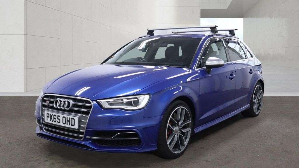 A 2015 AUDI S3 2.0 TFSI Sportback 5dr Petrol S Tronic quattro Euro 6 (s/s) (300 ps) 2 KEYS A 2015 AUDI S3 2.0 TFSI Sportback 5dr Petrol S Tronic quattro Euro 6 (s/s) (300 ps) 2 KEYS