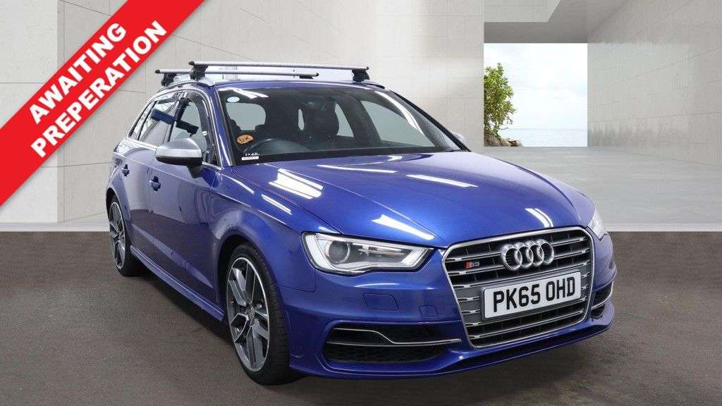 A 2015 AUDI S3 2.0 TFSI Sportback 5dr Petrol S Tronic quattro Euro 6 (s/s) (300 ps) 2 KEYS A 2015 AUDI S3 2.0 TFSI Sportback 5dr Petrol S Tronic quattro Euro 6 (s/s) (300 ps) 2 KEYS