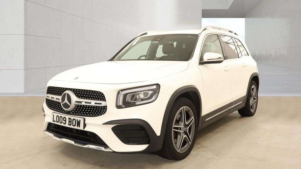 A 2020 MERCEDES-BENZ GLB 1.3 GLB200 AMG Line SUV 5dr Petrol 7G-DCT Euro 6 (s/s) (163 ps) 2 OWNERS / A 2020 MERCEDES-BENZ GLB 1.3 GLB200 AMG Line SUV 5dr Petrol 7G-DCT Euro 6 (s/s) (163 ps) 2 OWNERS /