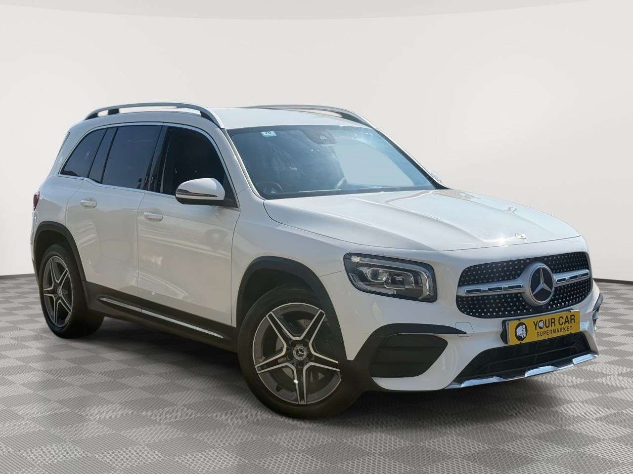 A 2020 MERCEDES-BENZ GLB 1.3 GLB200 AMG Line SUV 5dr Petrol 7G-DCT Euro 6 (s/s) (163 ps) 2 OWNERS / A 2020 MERCEDES-BENZ GLB 1.3 GLB200 AMG Line SUV 5dr Petrol 7G-DCT Euro 6 (s/s) (163 ps) 2 OWNERS /