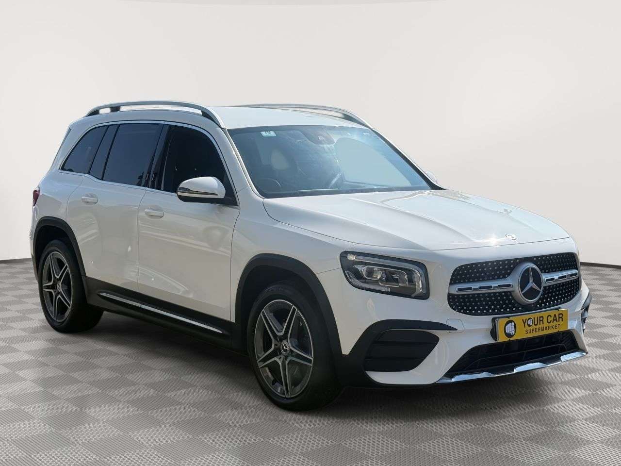 A 2020 MERCEDES-BENZ GLB 1.3 GLB200 AMG Line SUV 5dr Petrol 7G-DCT Euro 6 (s/s) (163 ps) 2 OWNERS / A 2020 MERCEDES-BENZ GLB 1.3 GLB200 AMG Line SUV 5dr Petrol 7G-DCT Euro 6 (s/s) (163 ps) 2 OWNERS /