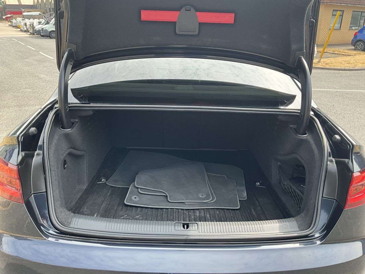 2018 AUDI A4 2018 AUDI A4