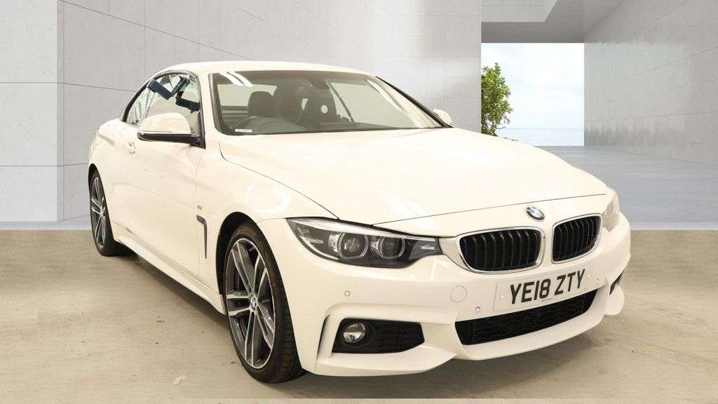 A 2018 BMW 4 SERIES 3.0 430d M Sport Convertible 2dr Diesel Auto Euro 6 (s/s) (258 ps) SERVICE A 2018 BMW 4 SERIES 3.0 430d M Sport Convertible 2dr Diesel Auto Euro 6 (s/s) (258 ps) SERVICE