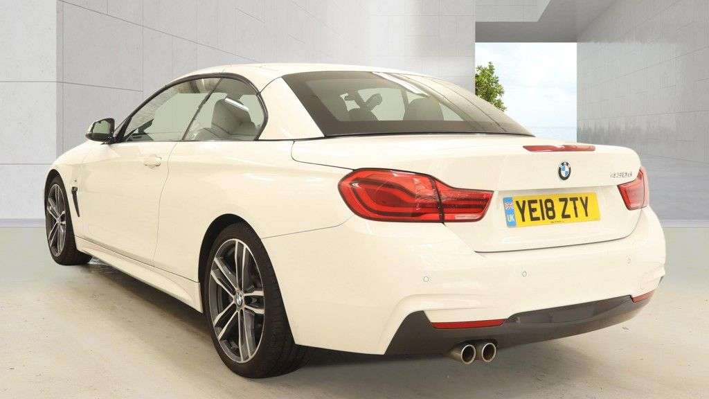 A 2018 BMW 4 SERIES 3.0 430d M Sport Convertible 2dr Diesel Auto Euro 6 (s/s) (258 ps) SERVICE A 2018 BMW 4 SERIES 3.0 430d M Sport Convertible 2dr Diesel Auto Euro 6 (s/s) (258 ps) SERVICE