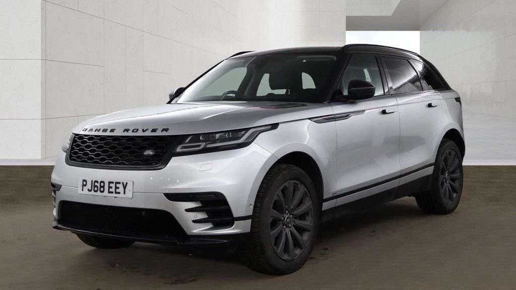 A 2018 LAND ROVER RANGE ROVER VELAR 2.0 D240 R-Dynamic SE SUV 5dr Diesel Auto 4WD Euro 6 (s/s) (240 ps) 2 keys A 2018 LAND ROVER RANGE ROVER VELAR 2.0 D240 R-Dynamic SE SUV 5dr Diesel Auto 4WD Euro 6 (s/s) (240 ps) 2 keys