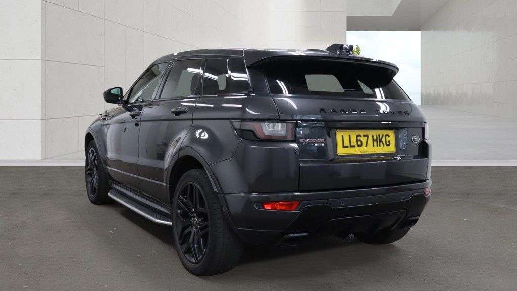 A 2017 LAND ROVER RANGE ROVER EVOQUE 2.0 TD4 HSE Dynamic Lux SUV 5dr Diesel Auto 4WD Euro 6 (s/s) (180 ps) SERVI A 2017 LAND ROVER RANGE ROVER EVOQUE 2.0 TD4 HSE Dynamic Lux SUV 5dr Diesel Auto 4WD Euro 6 (s/s) (180 ps) SERVI