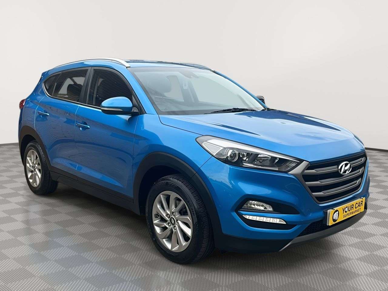 A 2015 HYUNDAI TUCSON 1.7 CRDi Blue Drive SE Nav SUV 5dr Diesel Manual Euro 6 (s/s) (116 ps) A 2015 HYUNDAI TUCSON 1.7 CRDi Blue Drive SE Nav SUV 5dr Diesel Manual Euro 6 (s/s) (116 ps)