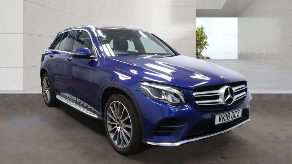 A 2018 MERCEDES-BENZ GLC 2.1 GLC220d AMG Line (Premium) SUV 5dr Diesel G-Tronic 4MATIC Euro 6 (s/s) A 2018 MERCEDES-BENZ GLC 2.1 GLC220d AMG Line (Premium) SUV 5dr Diesel G-Tronic 4MATIC Euro 6 (s/s)