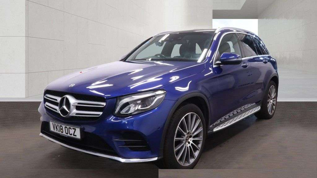 A 2018 MERCEDES-BENZ GLC 2.1 GLC220d AMG Line (Premium) SUV 5dr Diesel G-Tronic 4MATIC Euro 6 (s/s) A 2018 MERCEDES-BENZ GLC 2.1 GLC220d AMG Line (Premium) SUV 5dr Diesel G-Tronic 4MATIC Euro 6 (s/s)