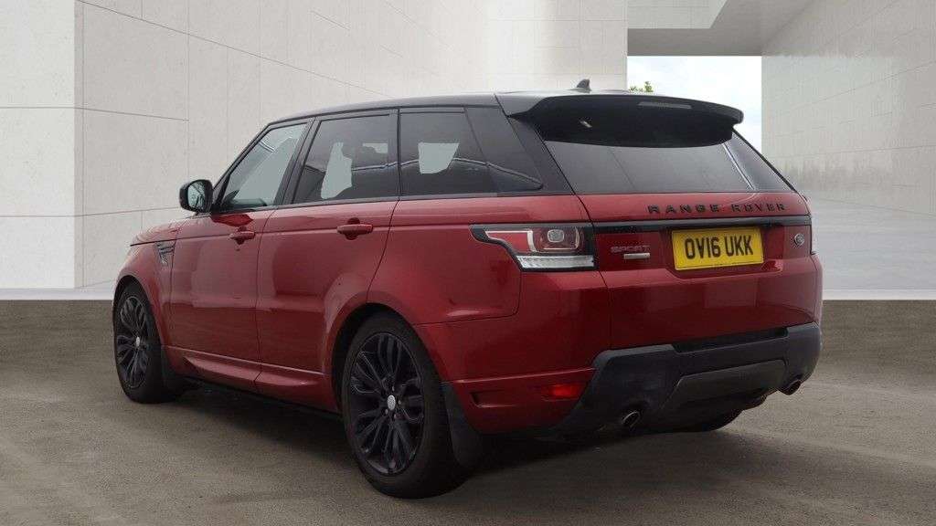 A 2016 LAND ROVER RANGE ROVER SPORT 3.0 SD V6 Autobiography Dynamic SUV 5dr Diesel Auto 4WD Euro 6 (s/s) (306 p A 2016 LAND ROVER RANGE ROVER SPORT 3.0 SD V6 Autobiography Dynamic SUV 5dr Diesel Auto 4WD Euro 6 (s/s) (306 p