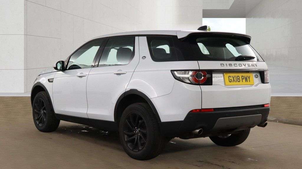 A 2018 LAND ROVER DISCOVERY SPORT 2.0 TD4 SE Tech SUV 5dr Diesel Auto 4WD Euro 6 (s/s) (180 ps) 2 KEYS / SERV A 2018 LAND ROVER DISCOVERY SPORT 2.0 TD4 SE Tech SUV 5dr Diesel Auto 4WD Euro 6 (s/s) (180 ps) 2 KEYS / SERV