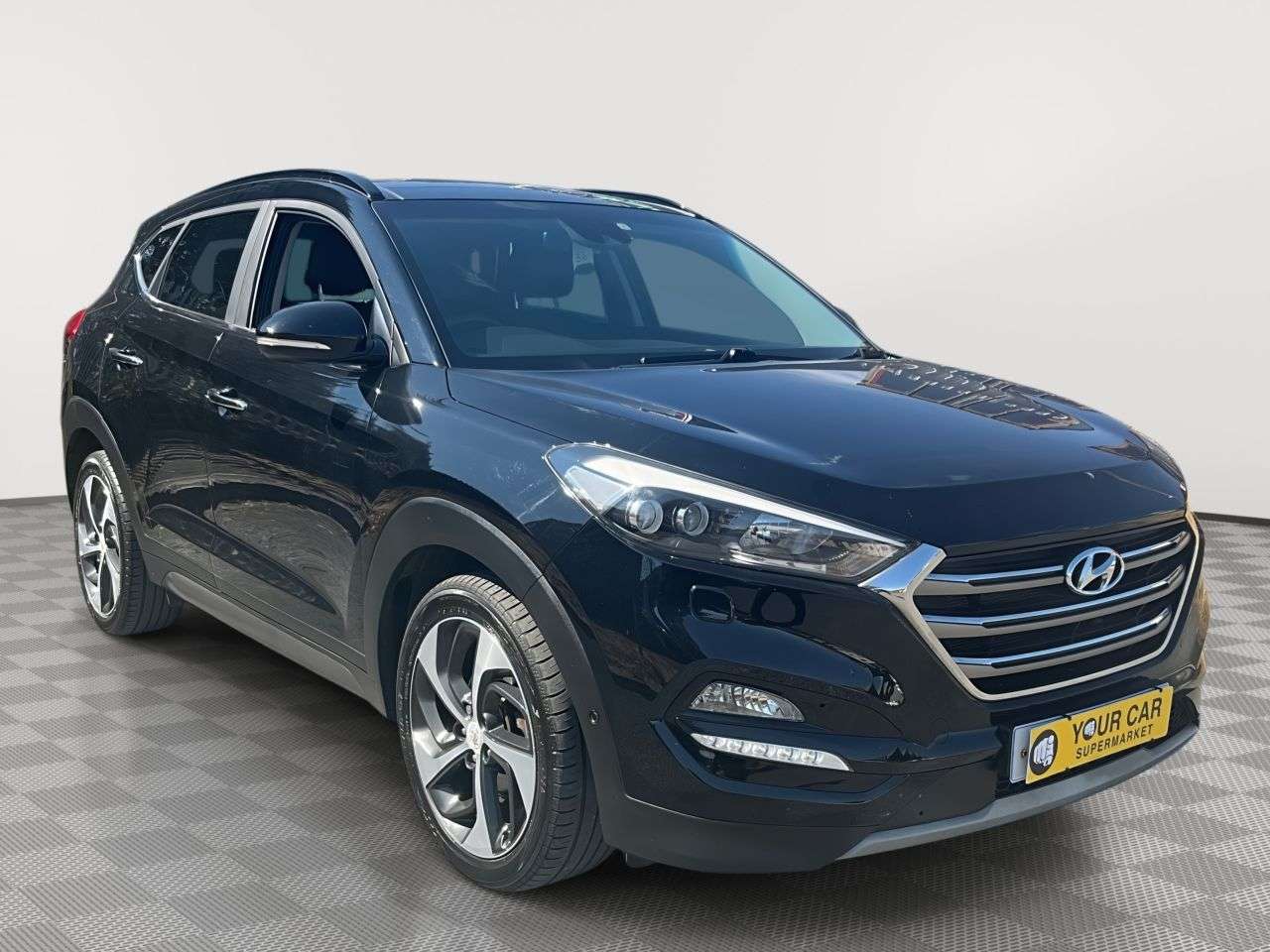 A 2017 HYUNDAI TUCSON 2.0 CRDi Premium SE SUV 5dr Diesel Auto 4WD Euro 6 (185 ps) 2 OWNERS / SERV A 2017 HYUNDAI TUCSON 2.0 CRDi Premium SE SUV 5dr Diesel Auto 4WD Euro 6 (185 ps) 2 OWNERS / SERV