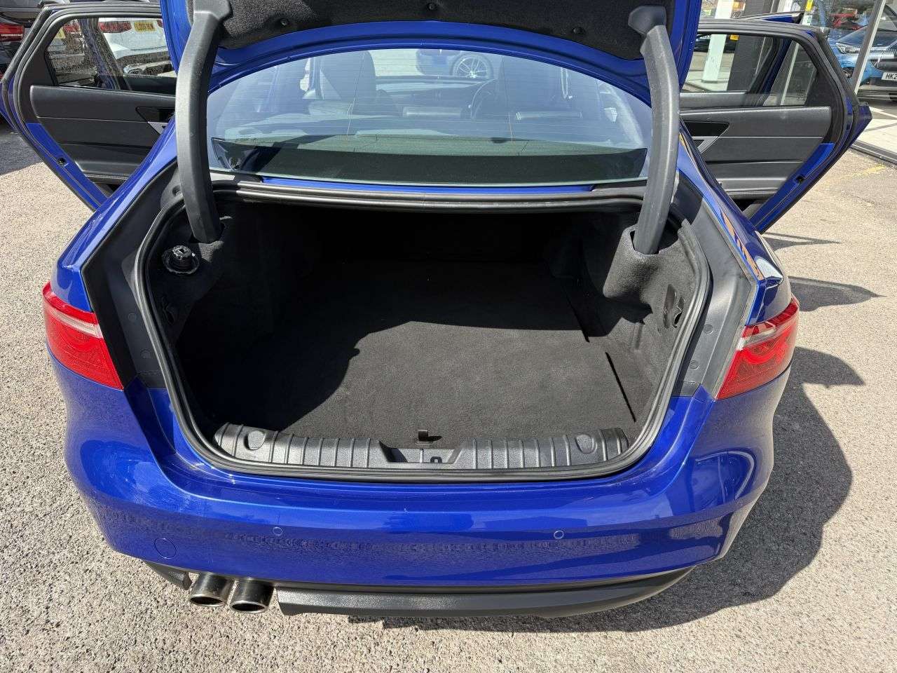 2018 JAGUAR XF 2018 JAGUAR XF