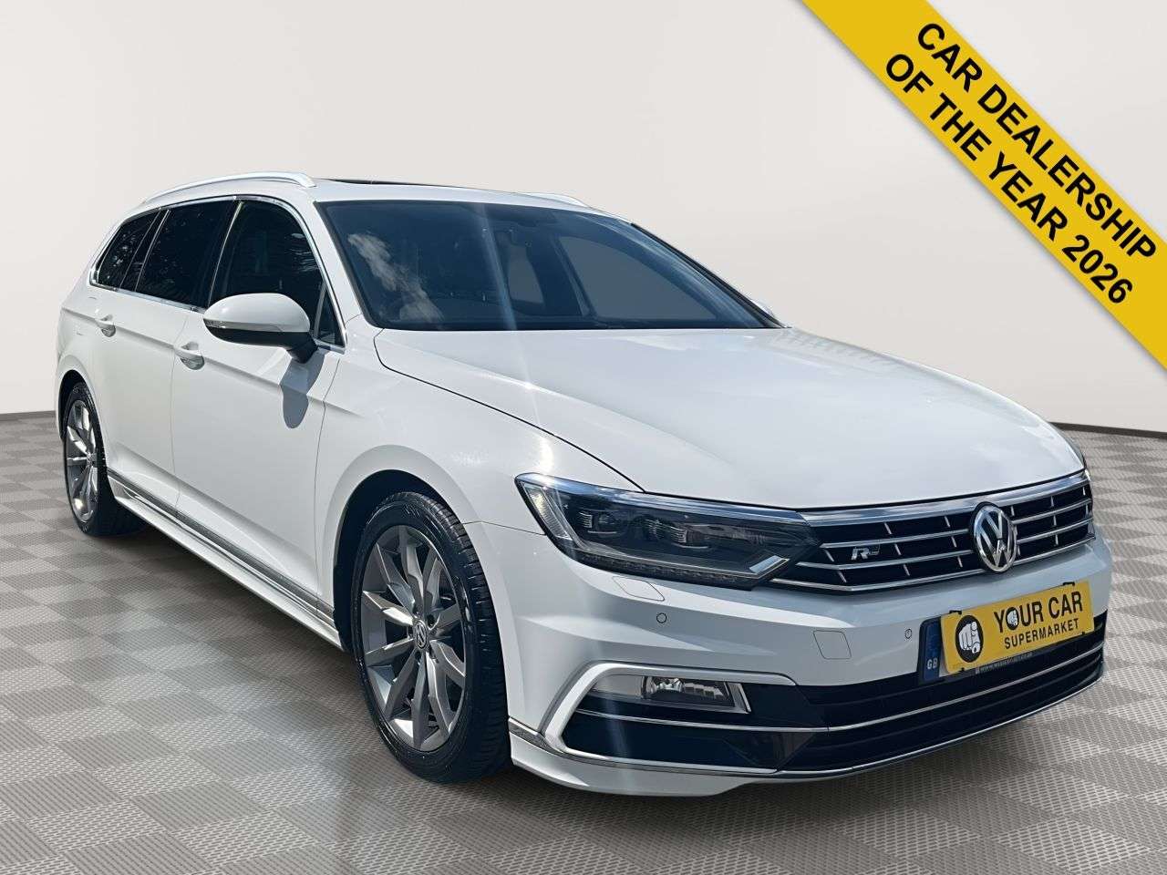 A 2018 VOLKSWAGEN PASSAT 1.4 TSI R-Line Estate 5dr Petrol Manual Euro 6 (s/s) (150 ps) PAN ROOF / HE A 2018 VOLKSWAGEN PASSAT 1.4 TSI R-Line Estate 5dr Petrol Manual Euro 6 (s/s) (150 ps) PAN ROOF / HE