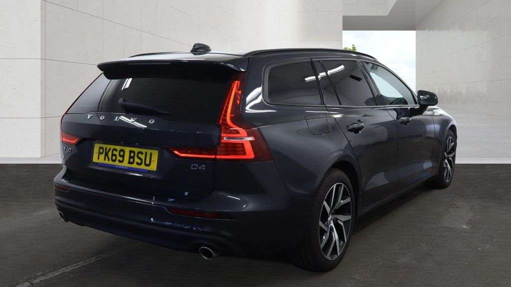 2019 VOLVO V60 2019 VOLVO V60