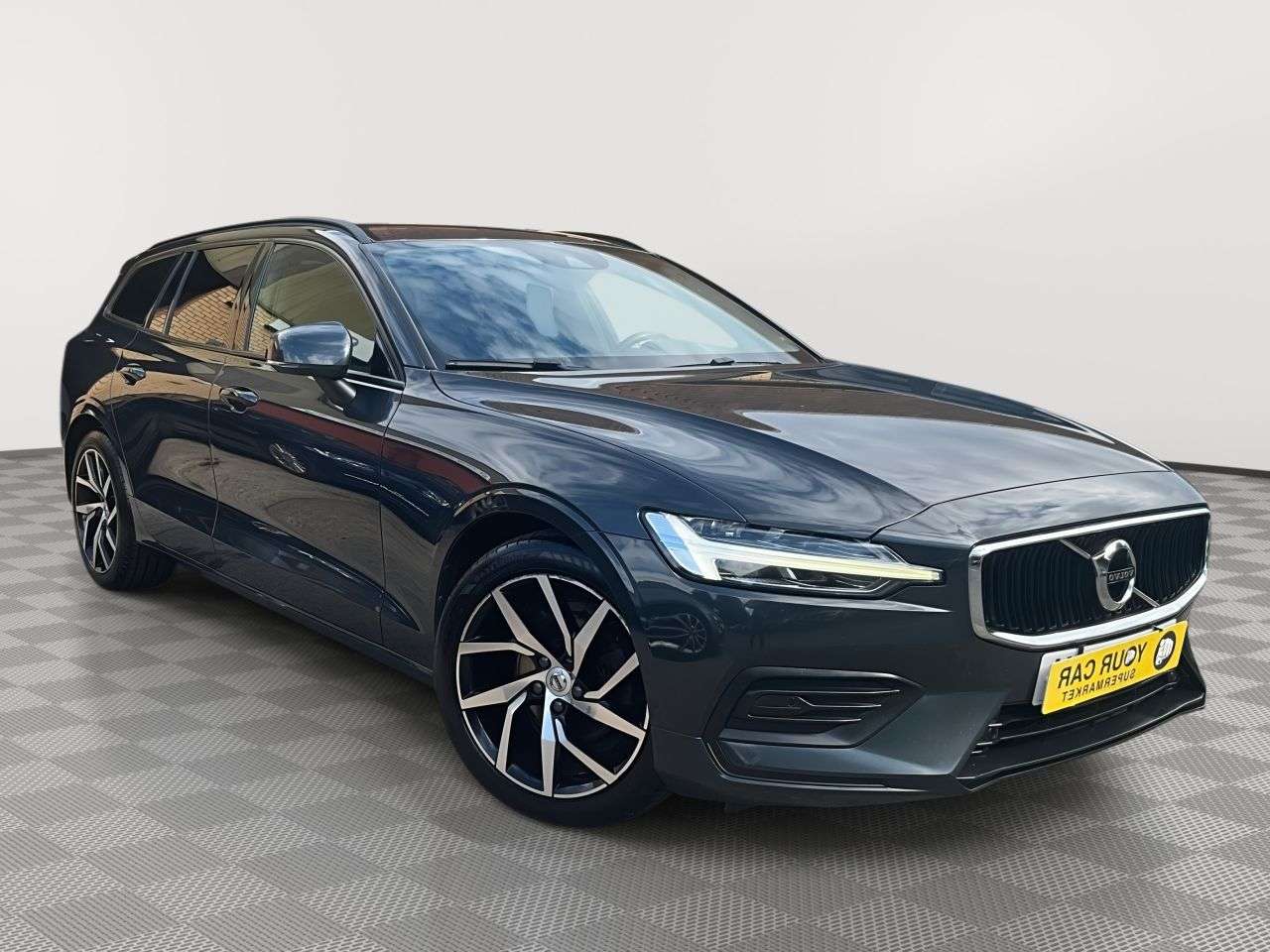 A 2019 VOLVO V60 2.0 D4 Momentum Plus Estate 5dr Diesel Manual Euro 6 (s/s) (190 ps) SERVICE A 2019 VOLVO V60 2.0 D4 Momentum Plus Estate 5dr Diesel Manual Euro 6 (s/s) (190 ps) SERVICE