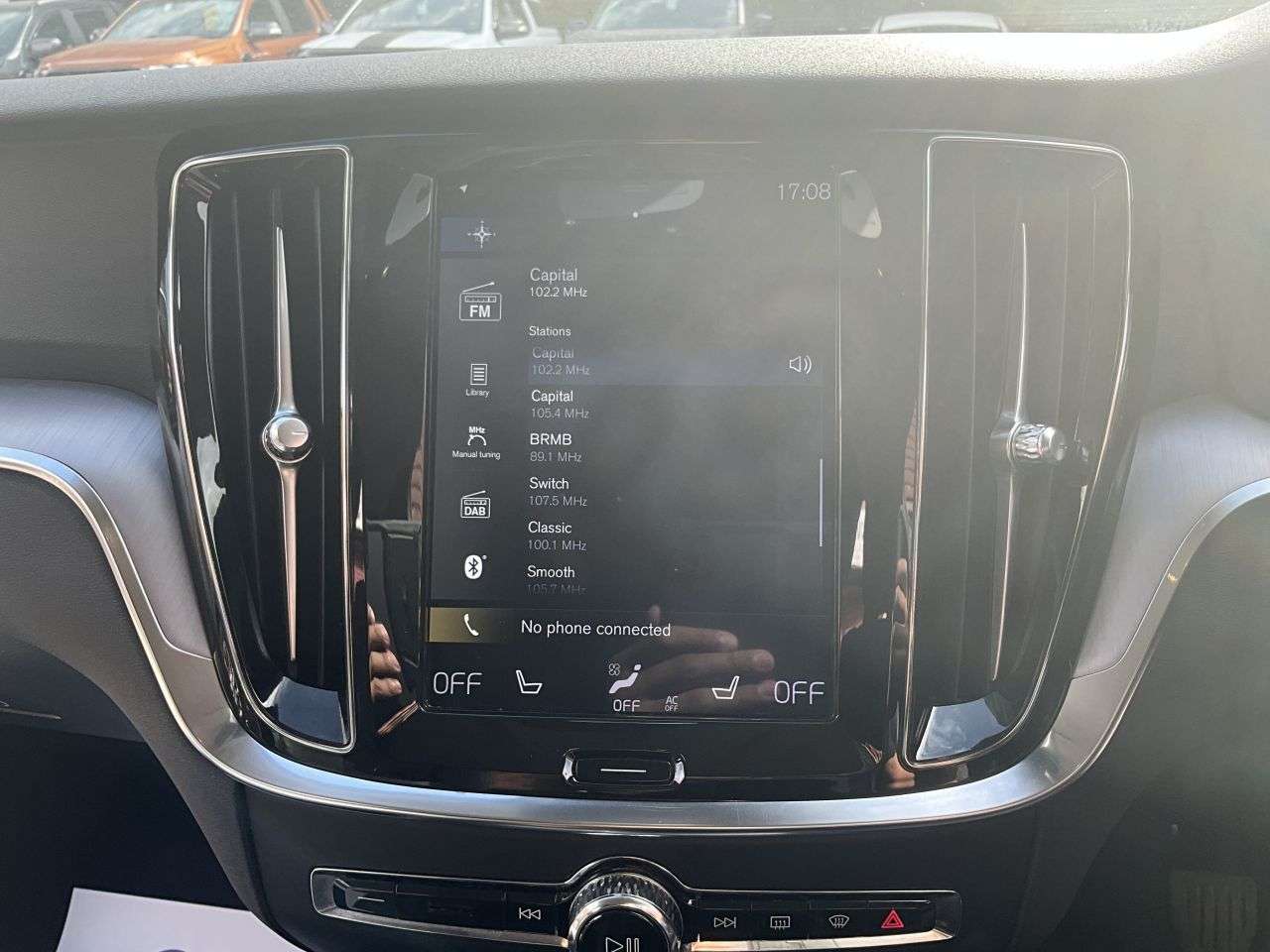 2019 VOLVO V60 2019 VOLVO V60