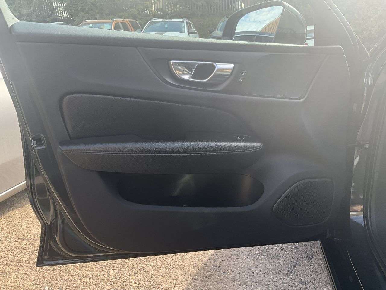 2019 VOLVO V60 2019 VOLVO V60