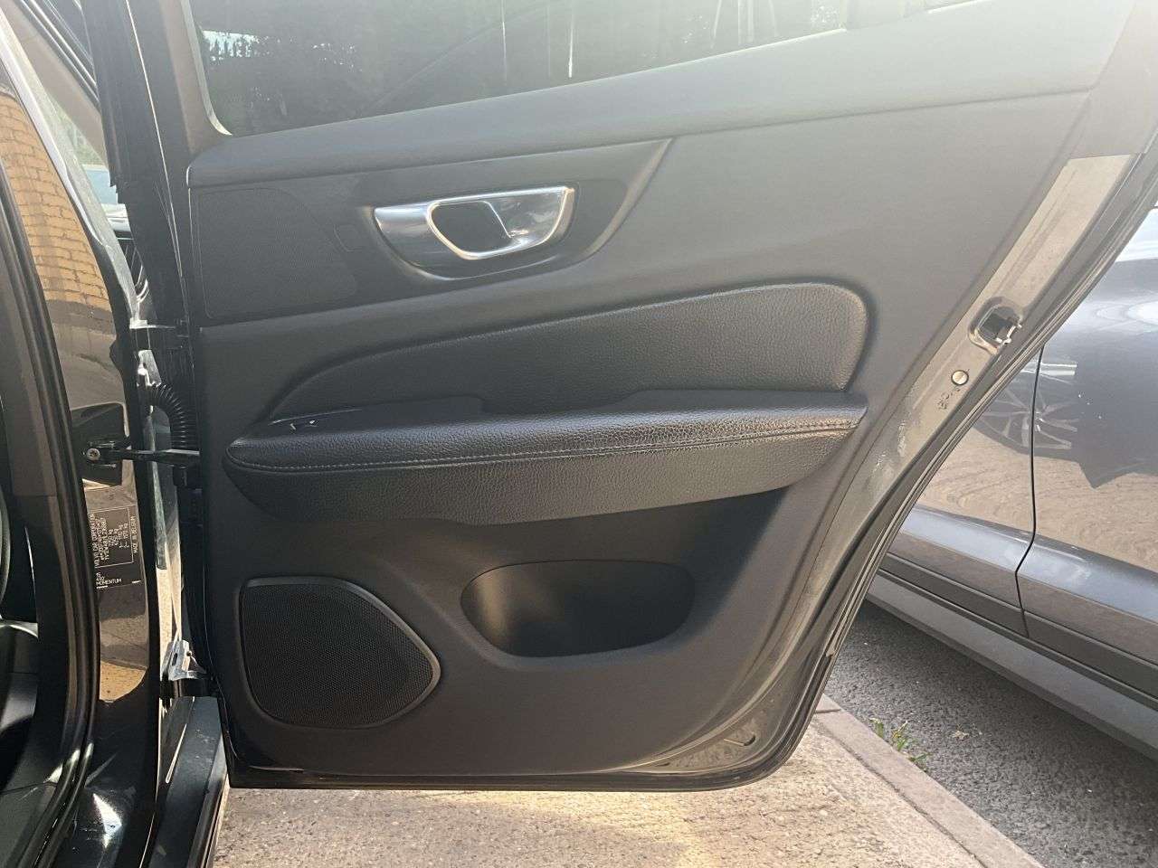 2019 VOLVO V60 2019 VOLVO V60