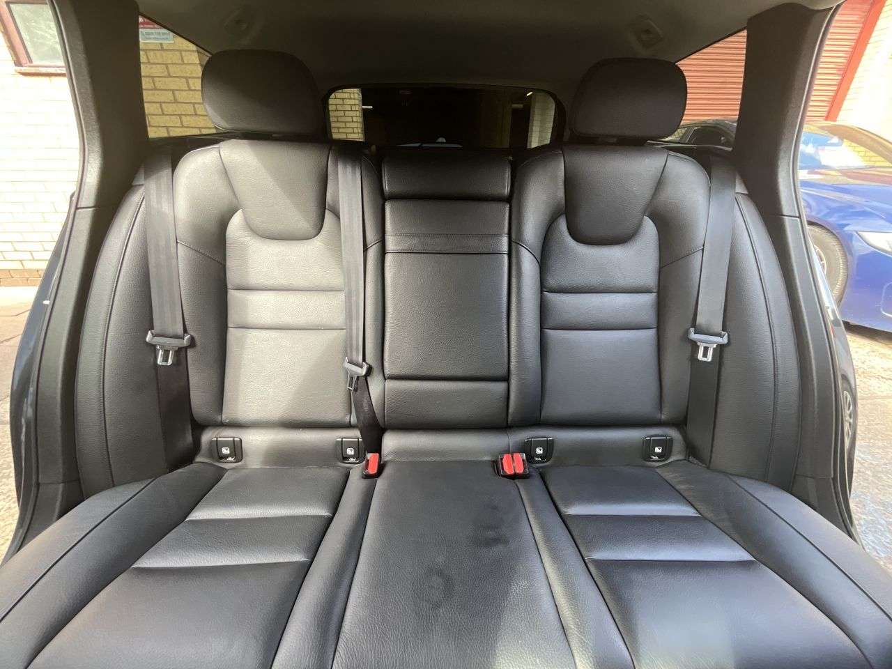 2019 VOLVO V60 2019 VOLVO V60