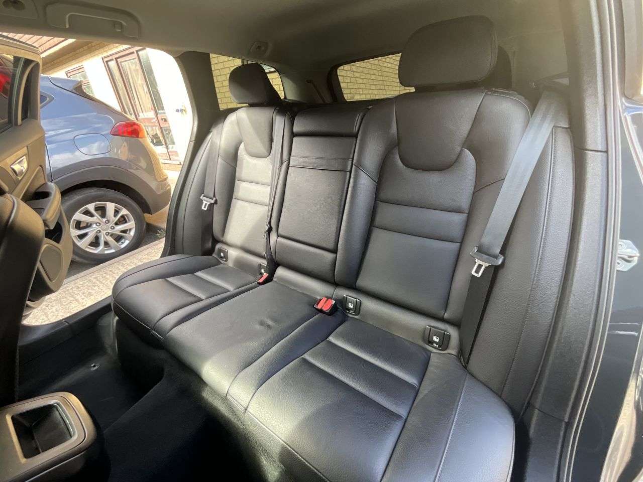 2019 VOLVO V60 2019 VOLVO V60