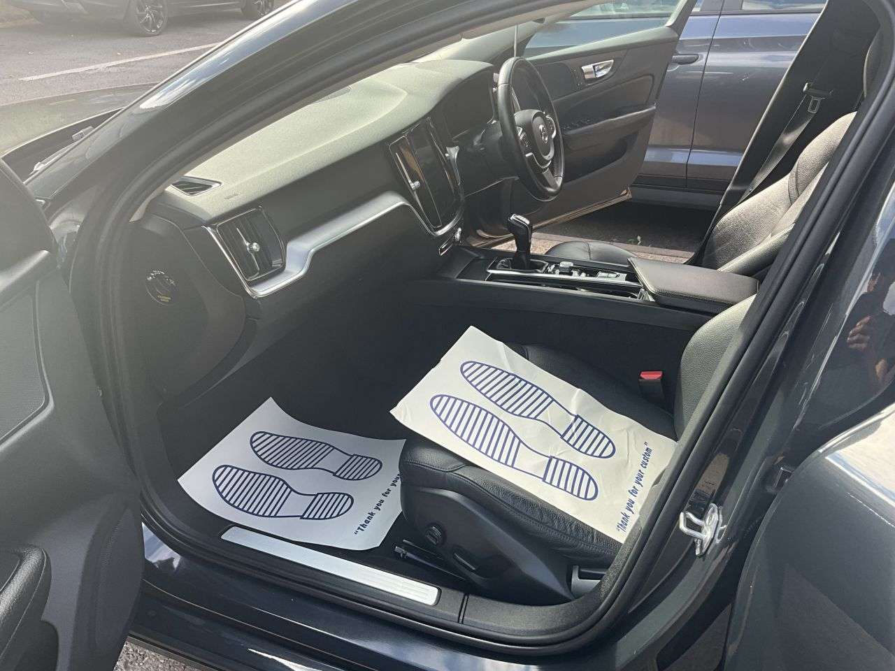 2019 VOLVO V60 2019 VOLVO V60