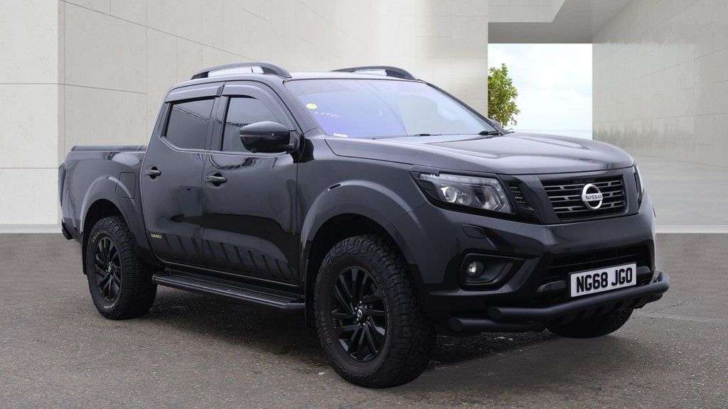A 2019 NISSAN NAVARA 2.3 dCi N-Guard Pickup Double Cab 4dr Diesel Auto 4WD Euro 6 (190 ps) SERVI A 2019 NISSAN NAVARA 2.3 dCi N-Guard Pickup Double Cab 4dr Diesel Auto 4WD Euro 6 (190 ps) SERVI