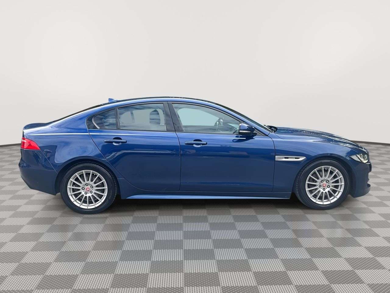 2016 JAGUAR XE 2016 JAGUAR XE