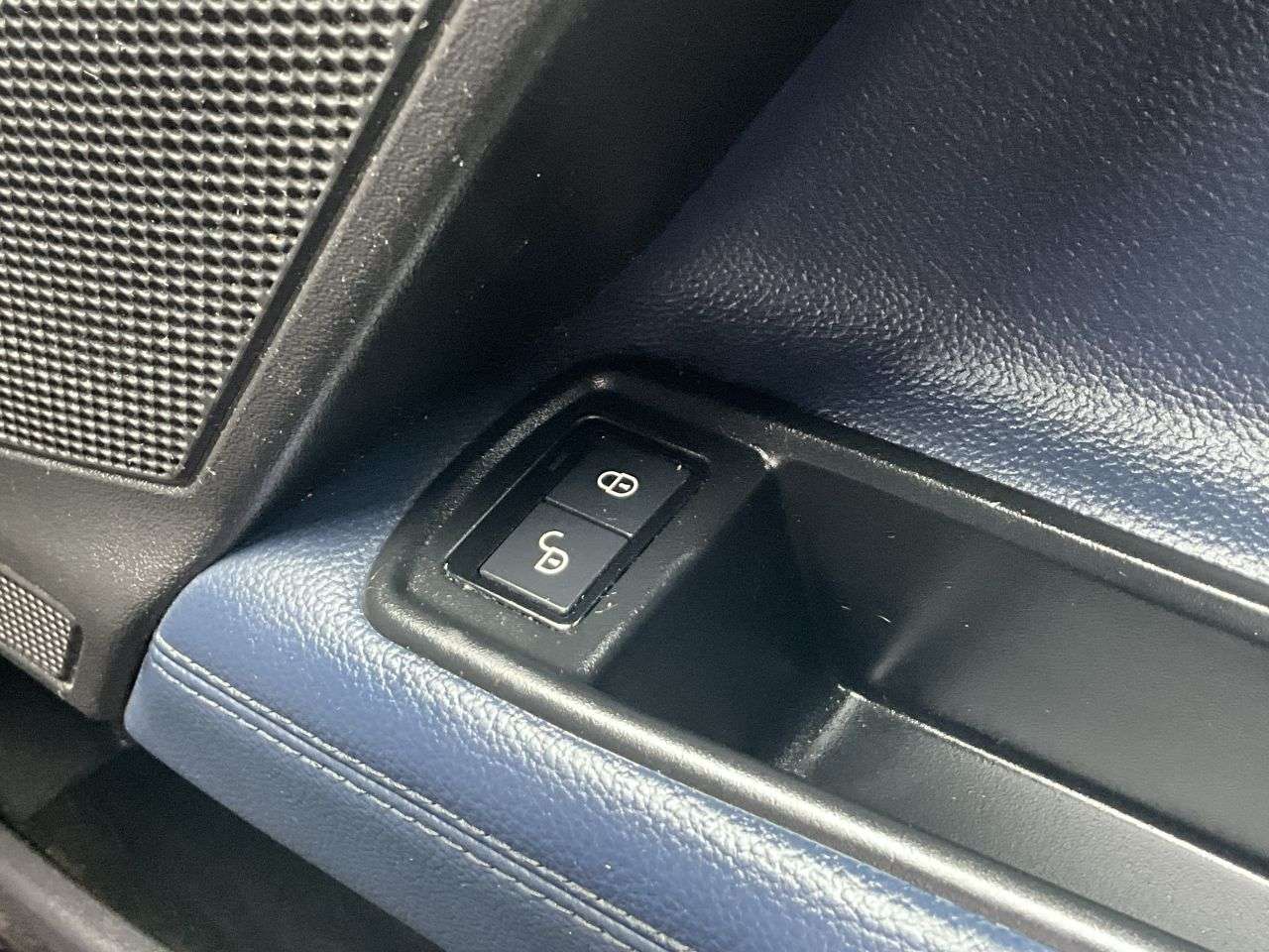 2016 JAGUAR XE 2016 JAGUAR XE