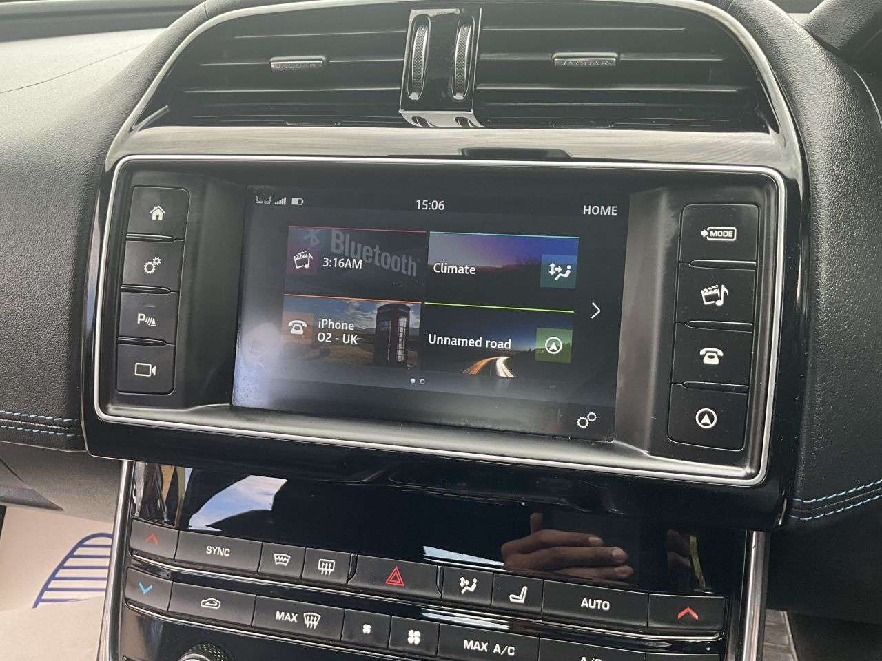 2016 JAGUAR XE 2016 JAGUAR XE