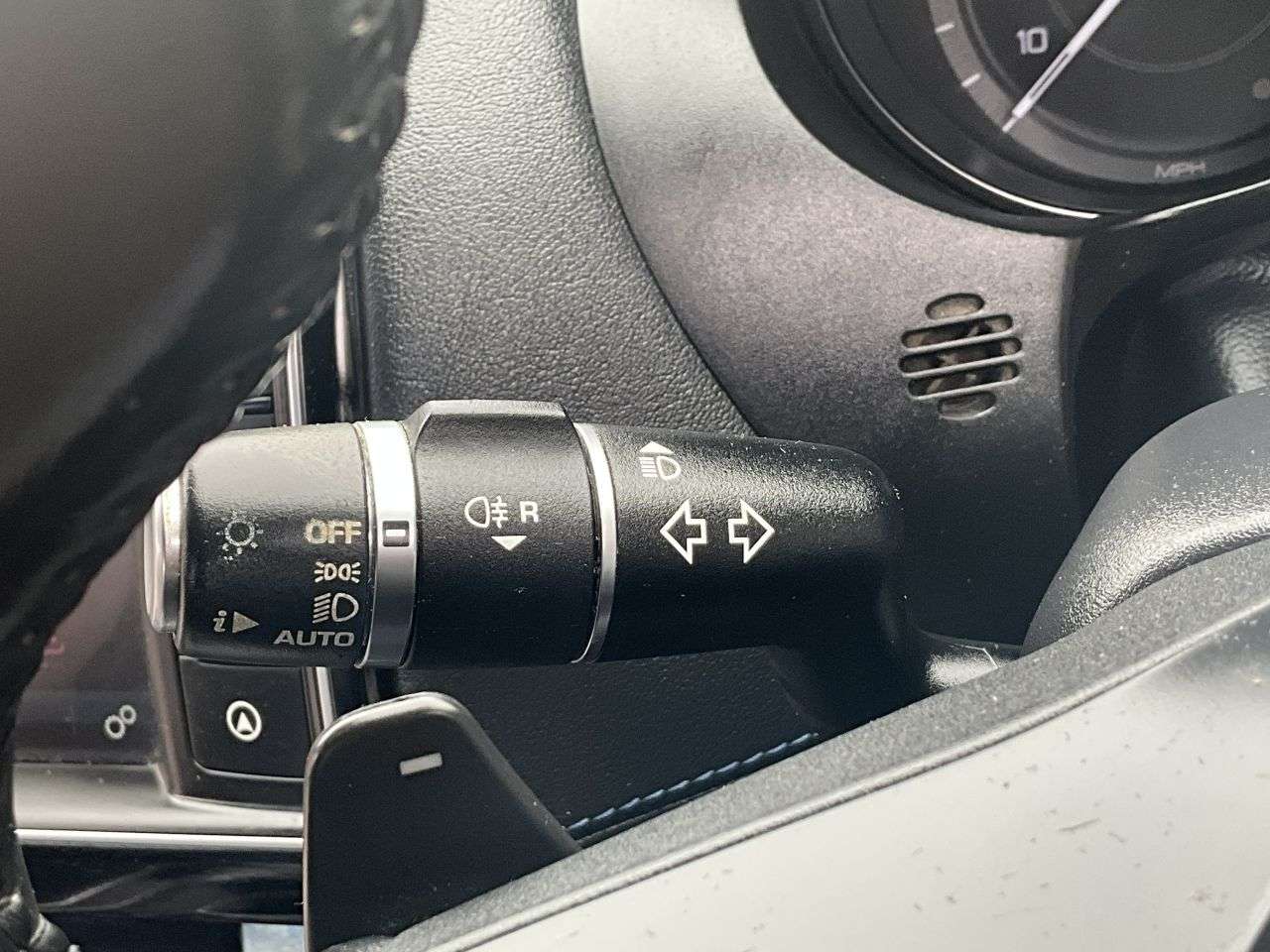 2016 JAGUAR XE 2016 JAGUAR XE