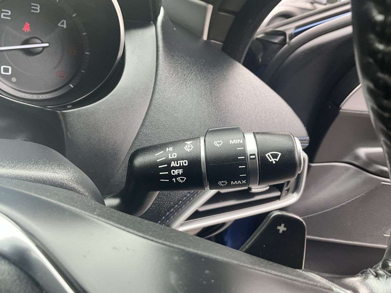 2016 JAGUAR XE 2016 JAGUAR XE